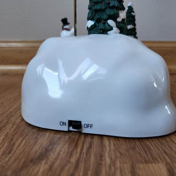 Vintage 1999 Mr. Christmas Flying Reindeer No Box Doesn't Turn On - Picture 9 of 14